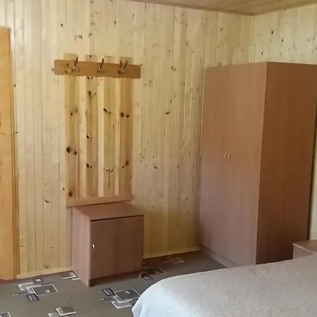 Raduga Karpat Affittacamere *